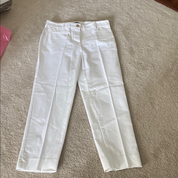 Ann Taylor Pants - NWT white Ann Taylor mid rise the crop pants size zero